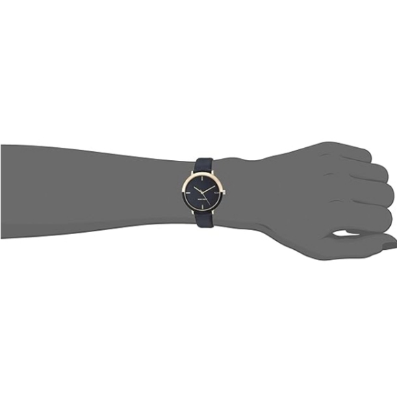 Women's New Strap Watch Gold /Black - Picture 5 of 7